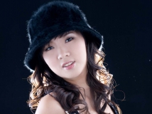 model甜美而誘人,你覺得嗎?